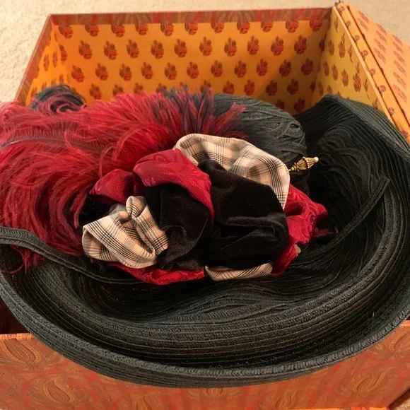 Accessories | Gorgeous Burgundy And Black Womans Hat | Poshmark display picture 2